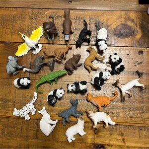 Safari Toobs Figures Animals Cats Australian Panda Bears Pandas Wild Domestic